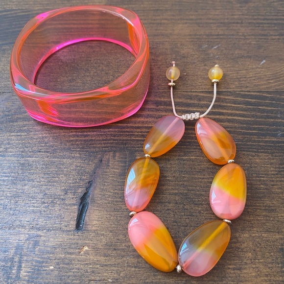 Lola Rose Agate Bracelet & Square Bangle Set Pink Orange Semi Precious Stone OS - Picture 3 of 3